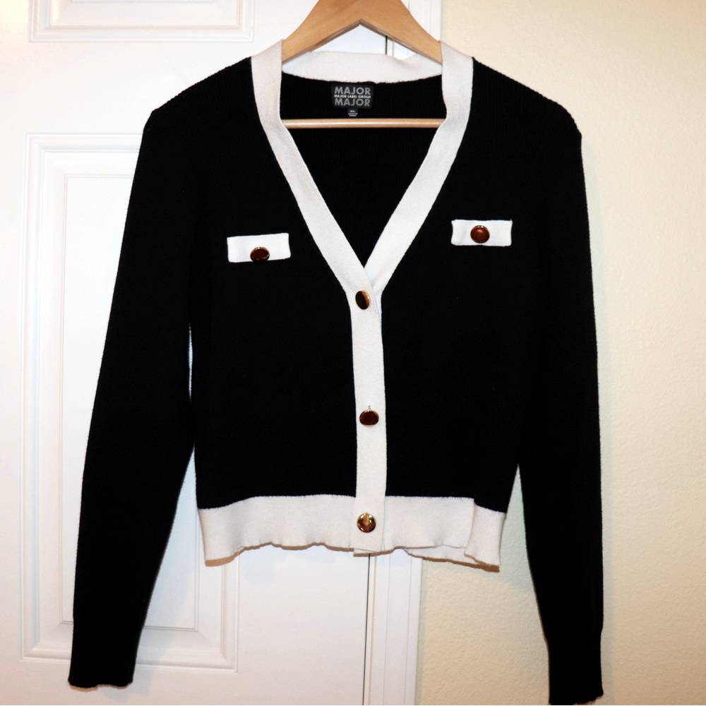 V Neck luxury Knitted Cardigan Sweater Spring French Vintage Style